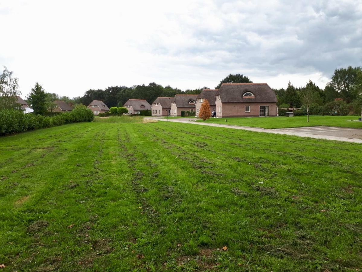 Villa Martensplek Tiendeveen Esterno foto